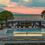 فندق Wyndham Poseidon 5*