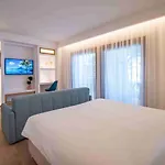 Wyndham Poseidon Hotel 5*