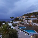 Wyndham Poseidon Hotel 5*