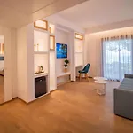 Wyndham Poseidon Hotel