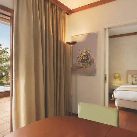 Wyndham Poseidon 5* Лоутраки