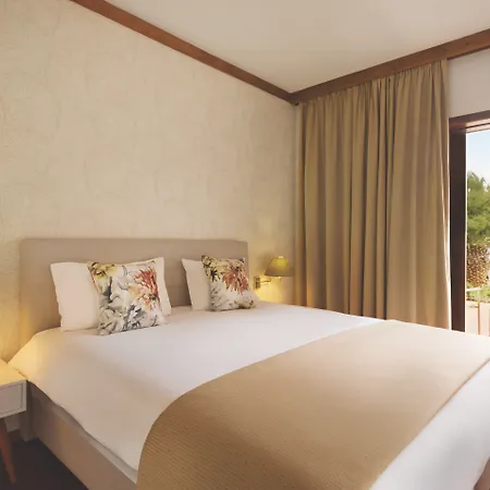 Wyndham Poseidon Hotel 5*