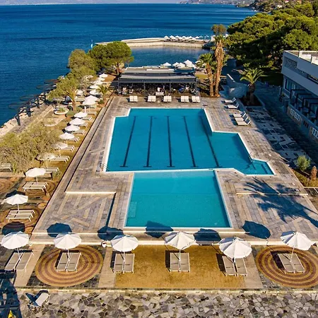 Wyndham Poseidon Hotel