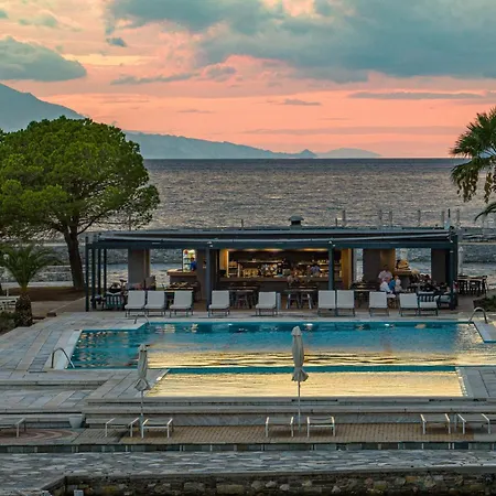 Hotel Wyndham Poseidon 5*
