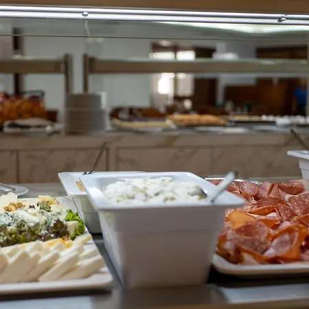 Wyndham Poseidon 5* Loutráki