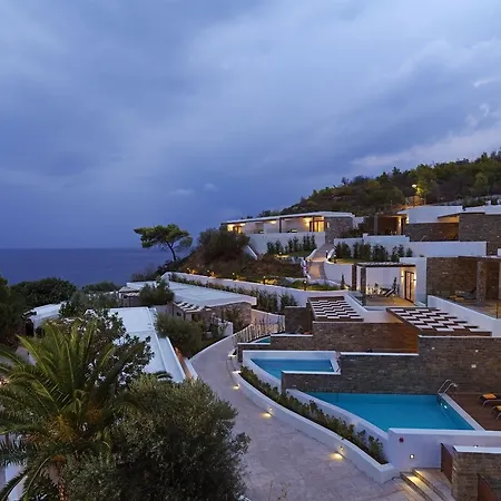 Wyndham Poseidon Hotell 5*