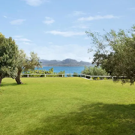 Wyndham Poseidon Hotel