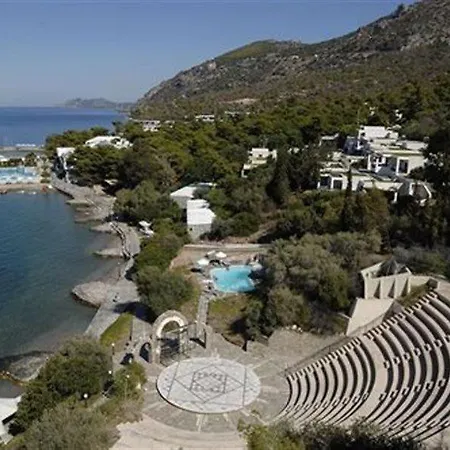 Wyndham Poseidon Hotel 5*