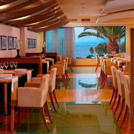 Wyndham Poseidon Hotel 5*