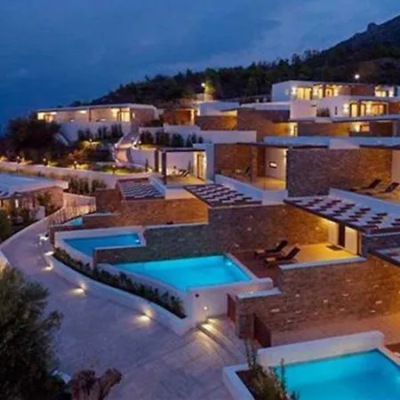 Wyndham Poseidon Hotel