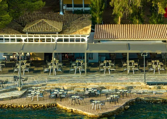 Wyndham Poseidon Hotel