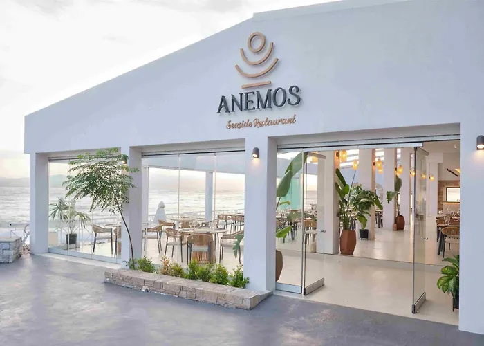 Wyndham Poseidon Hotel 5*