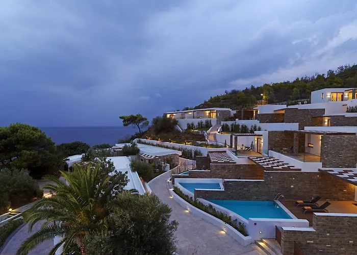 Wyndham Poseidon Hotel 5*