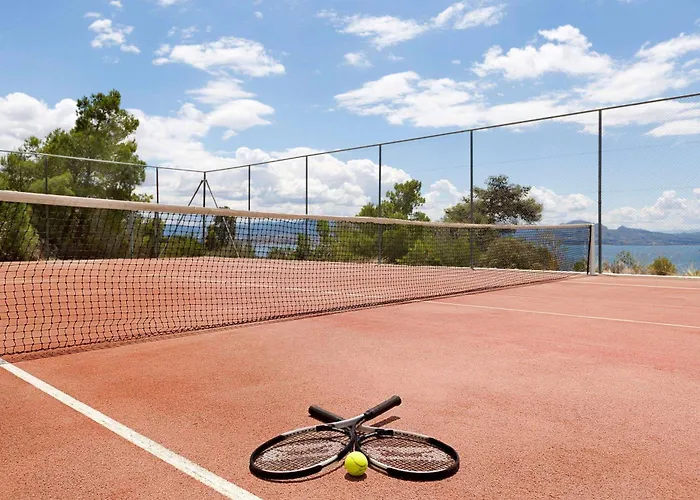 Wyndham Poseidon Hotel 5*