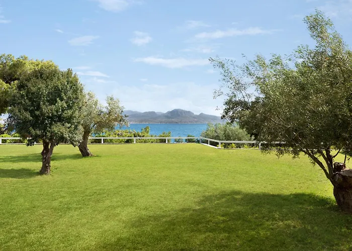 Wyndham Poseidon Hotel